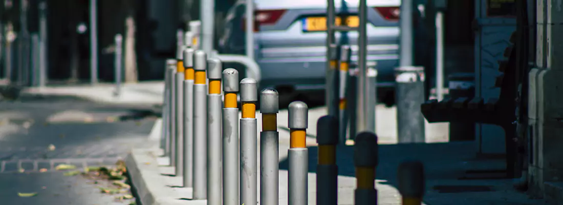 Safe and Convenient Retractable Barrier Column Systems for Properties in Coral Springs, FL